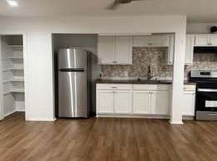 1363L Red Town Rd, Elgin, TX 78621