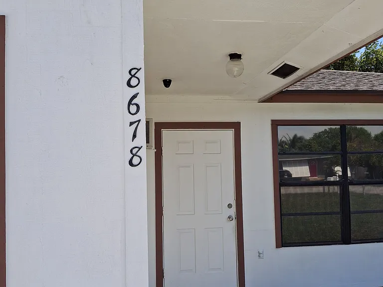 8678 Sunset Dr — Photo 7
