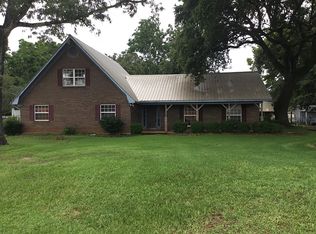 7520 Howells Ferry Rd, Mobile, AL 36618