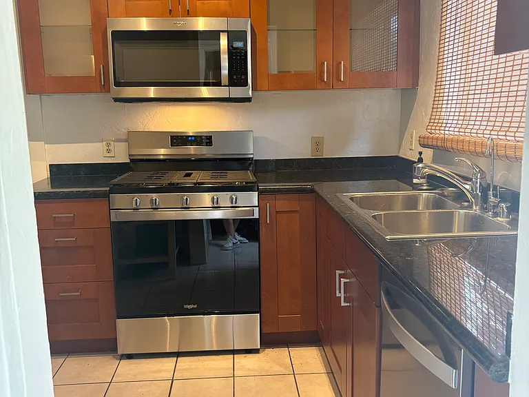 2220 Rosecrans St — Photo 27