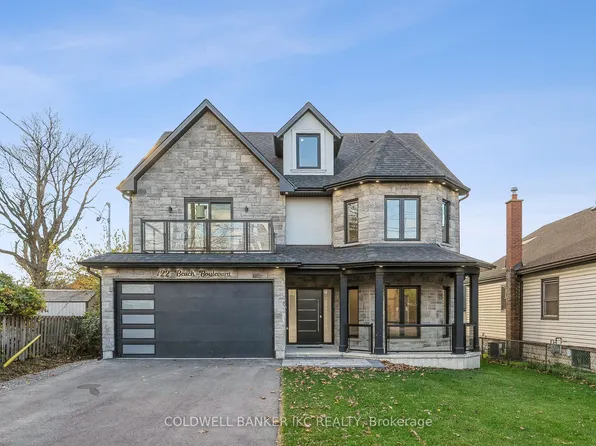 722 Beach Blvd, Hamilton, ON L8H 6Y7
