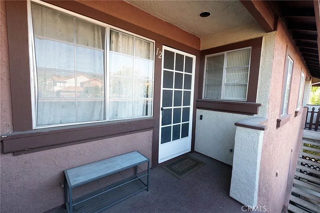 2 bed, 618 sqft, $2,360 — Photo 1