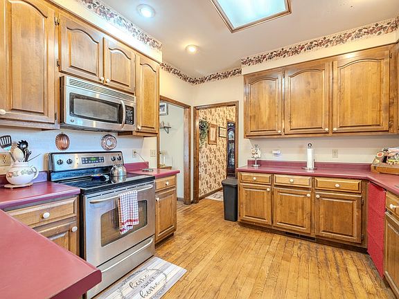 3rd image of 645 Wildflower Ridge Ln