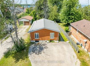 14 Bourgeois Beach Rd, Tay, ON L0K 2A0