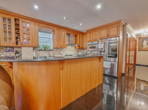 1827 78th Street image 8 of 20