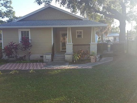 2nd image of 861 18th Ave S