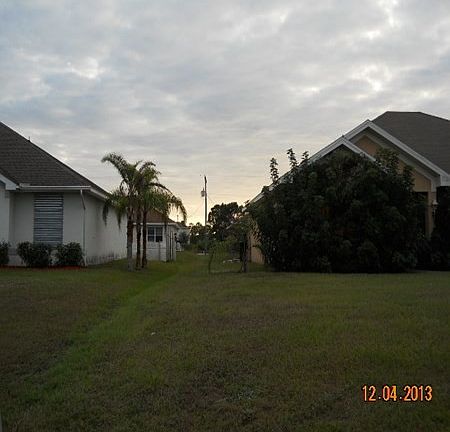 3rd image of 413 Windermere Dr