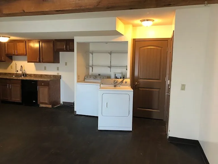 260 Apple Tree Ct — Photo 3