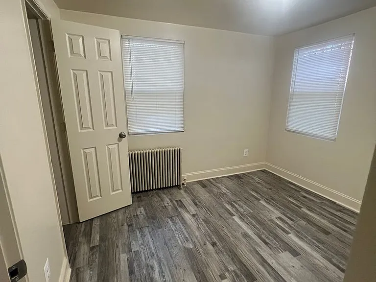 1615 Olive St SE — Photo 7