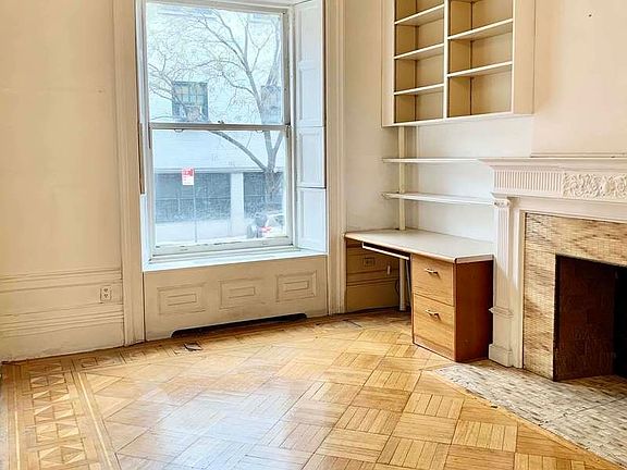 2nd image of 150 W 76th St #2A2