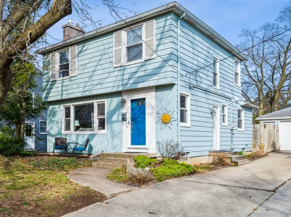 1916 Chamberlain Ave SE, Grand Rapids, MI 49506