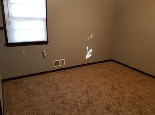 802 Parkview Ln, Champlin, MN 55316