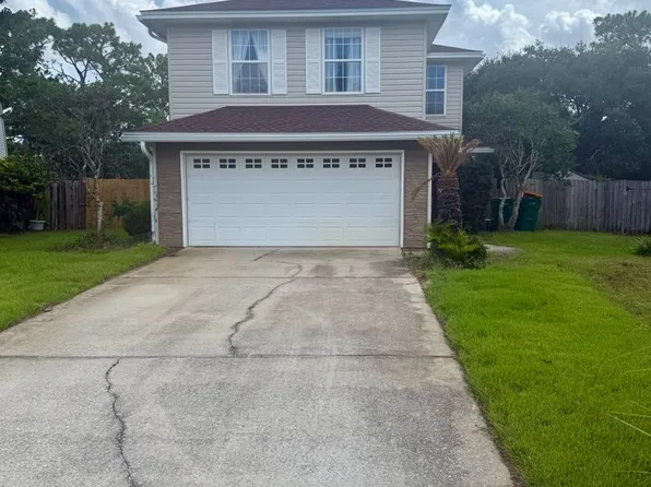 447 Forest Glen Pl, Mary Esther, FL 32569