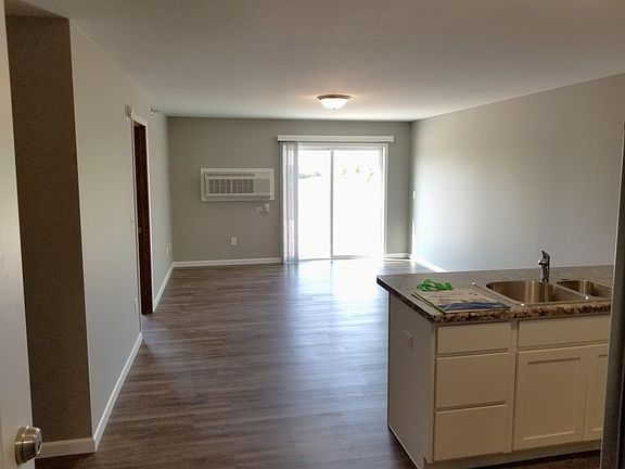3rd image of 1880 10th Avenue Eastapt #108