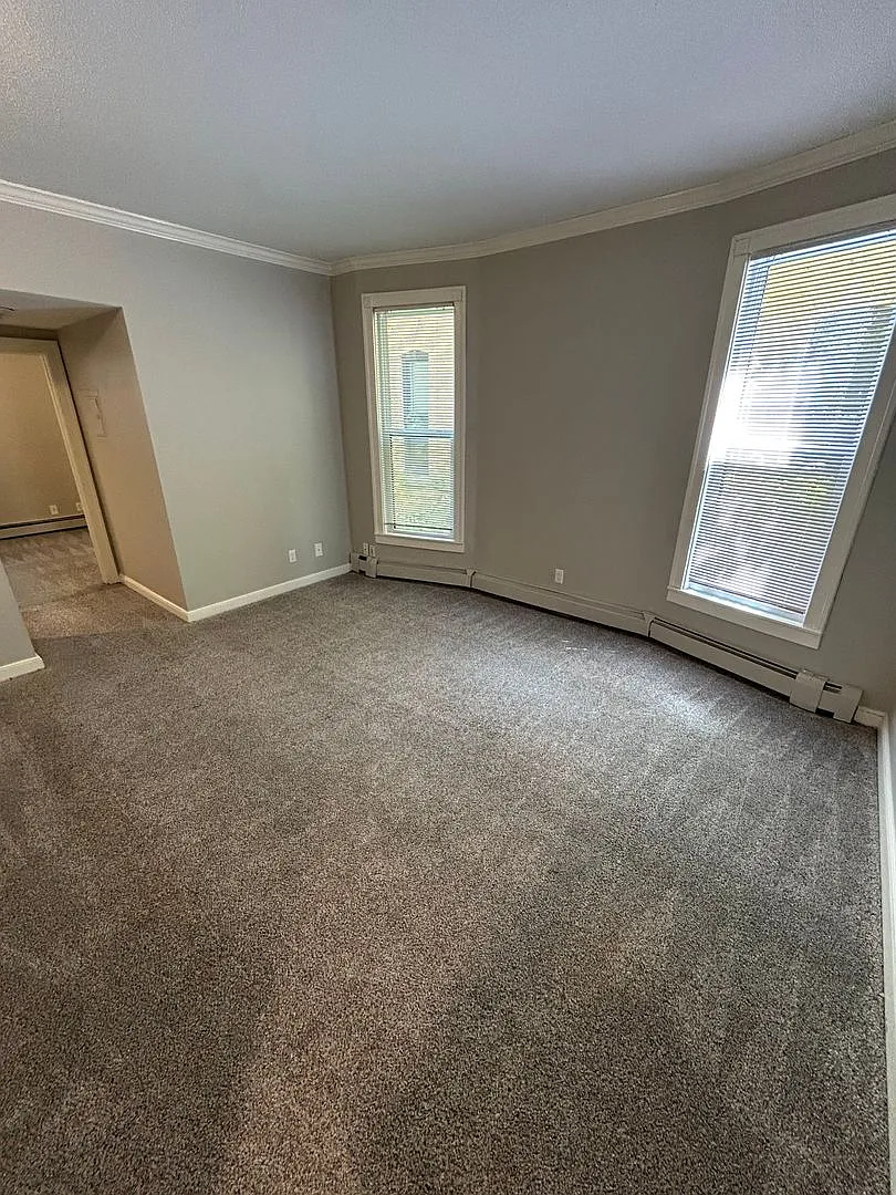 728 East 16th Street (New Town) — Photo 2