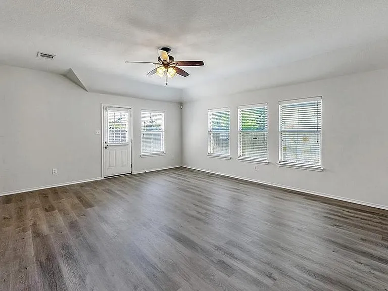 18725 Derby Hill Ln — Photo 5