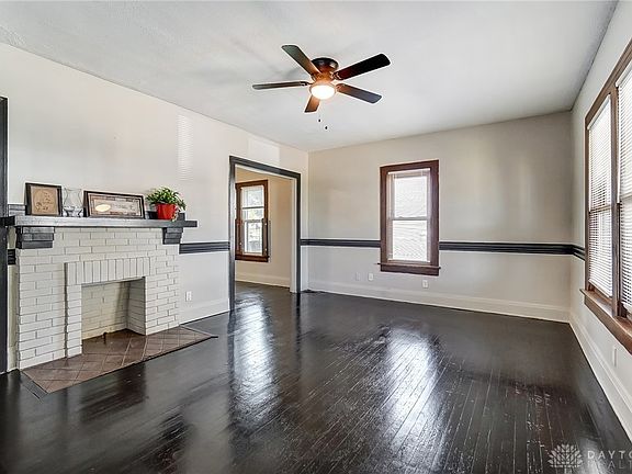 3rd image of 48 Waverly Ave