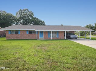 2214 Popps Ferry Rd, Biloxi, MS 39532