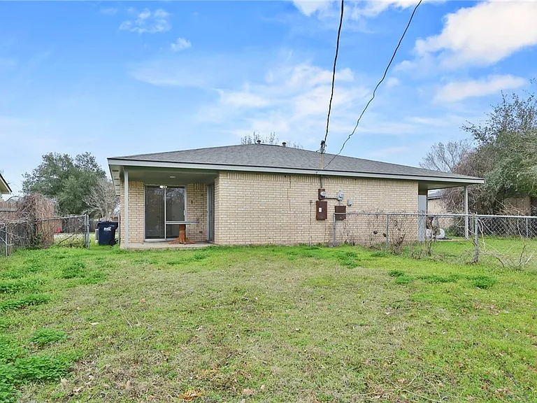 805 San Benito Dr — Photo 11