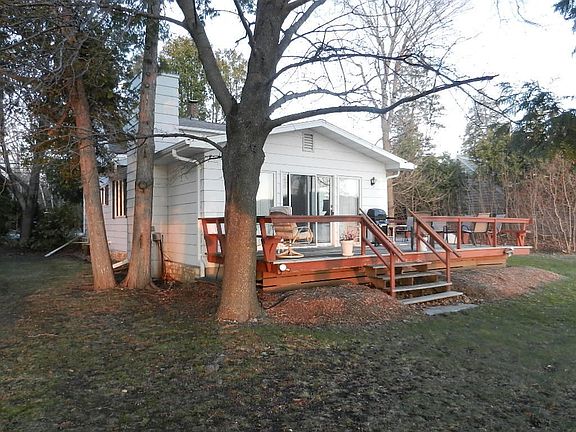 4th image of 10775 N Bay Shore Dr