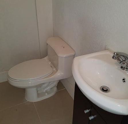 2nd image of 10622 NW 6th Ave