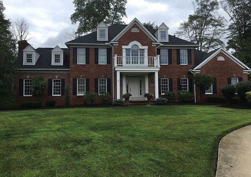 1st image of 570 Oakmont Ln