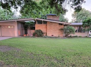 616 N Paramount St, Sabetha, KS 66534