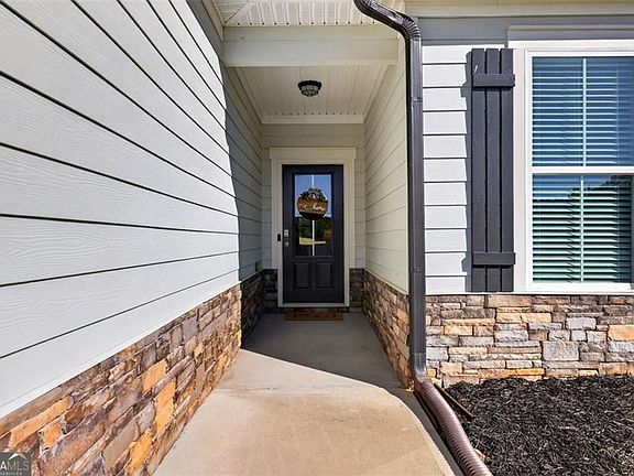 3rd image of 1537 Ridgewood Ct