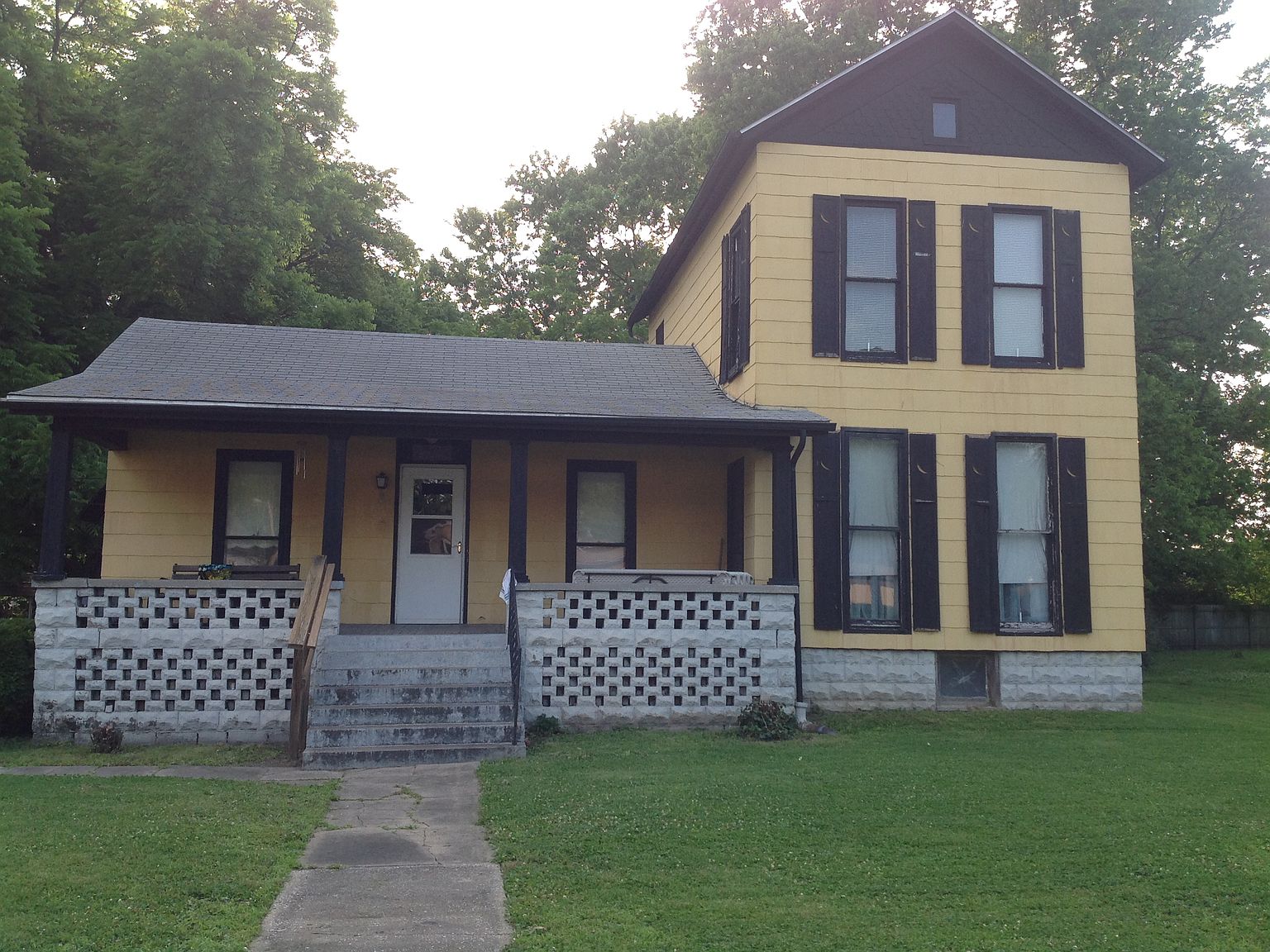 219 S Division St, Du Quoin, IL 62832 Zillow