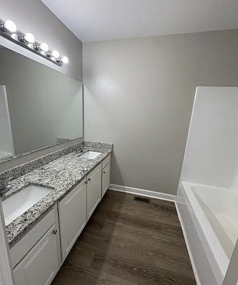 2502 Bluff View Ct #A — Photo 10