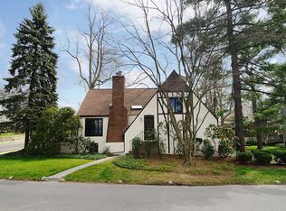 1 Newberry Pl, Rye, NY 10580