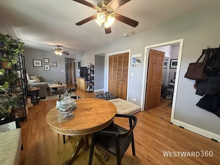 2239 W Cornelia Ave #2 — Photo 17
