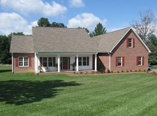 381 Commonwealth Rd, Galax, VA 24333