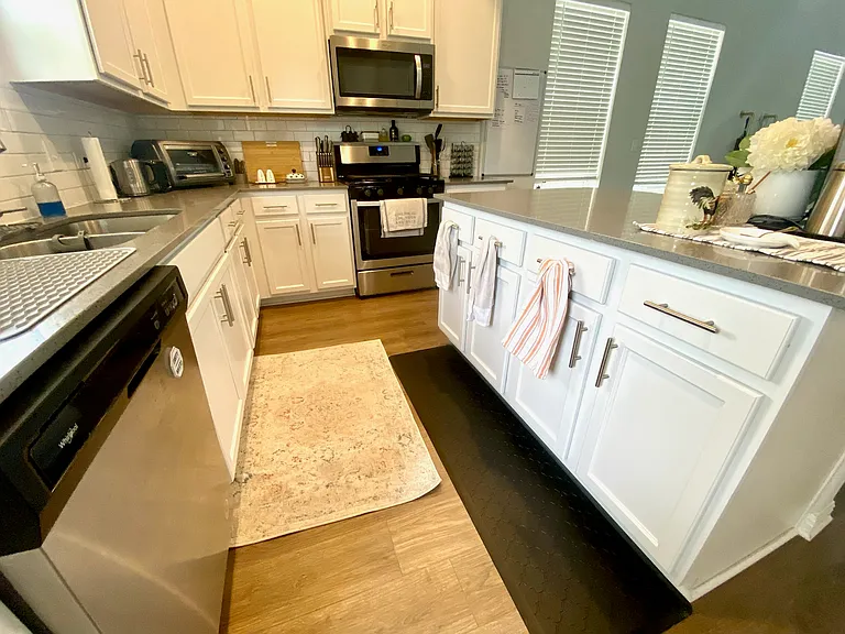 10028 Dawn Pearl Dr — Photo 4