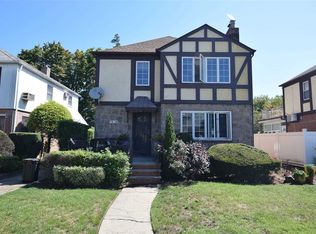 75-15 195th St, Flushing, NY 11366