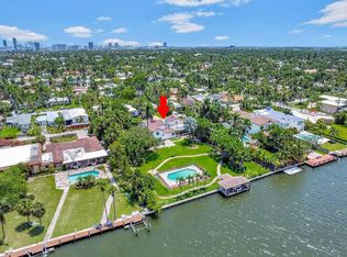 933 S Northlake Dr, Hollywood, FL 33019