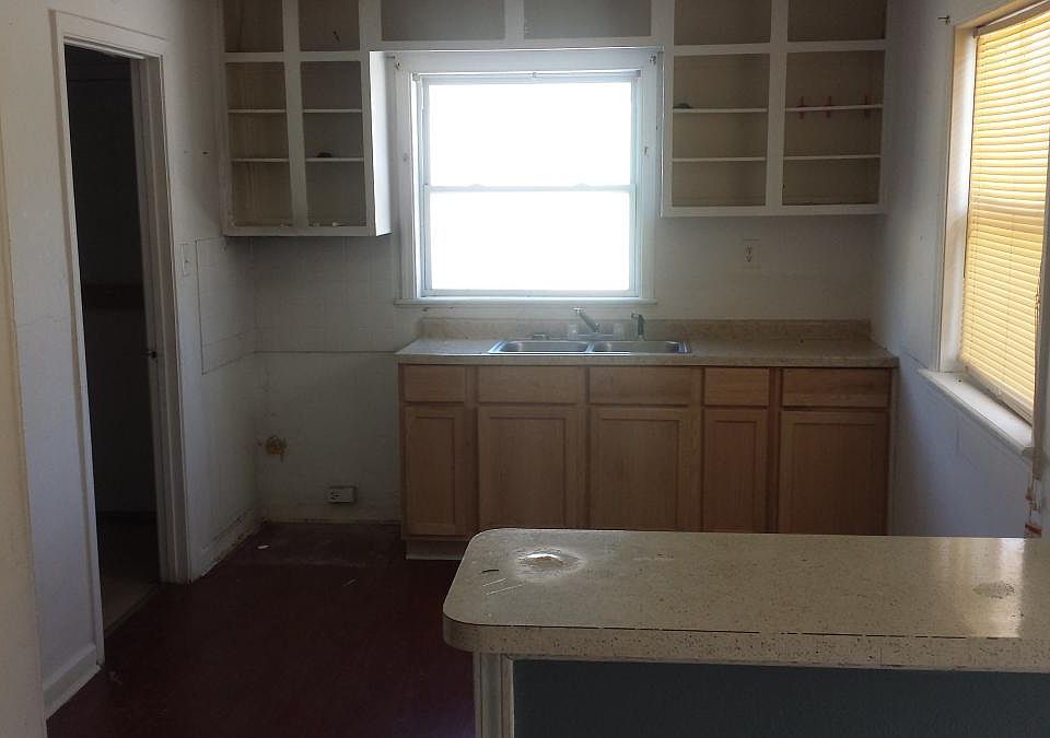 2nd image of 6168 Nimitz Dr