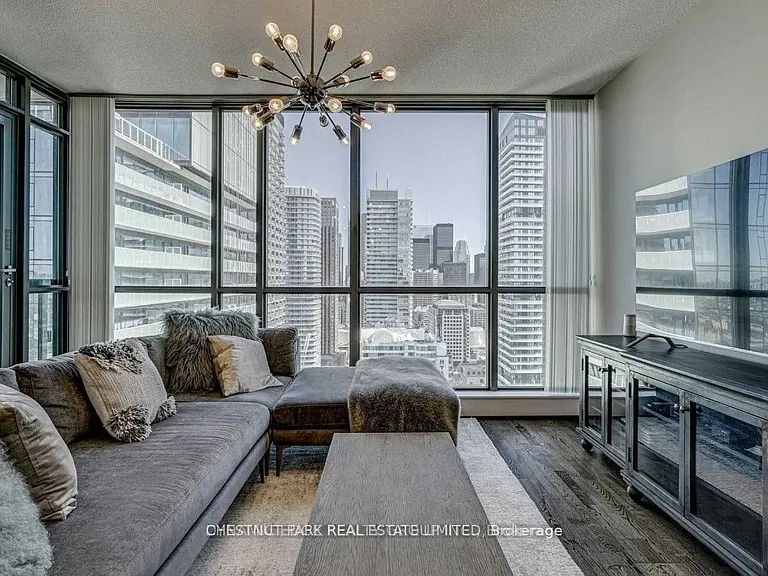 8 Charlotte St #2904 — Photo 4