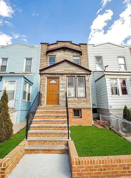 1st image of 3149 92nd St