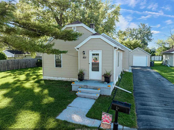 831 W Grove St, Appleton, WI 54915