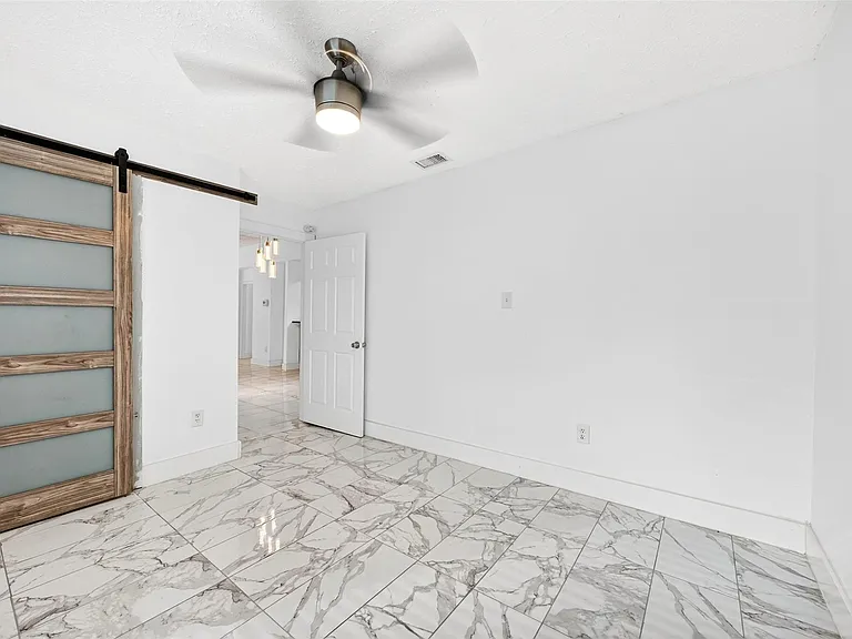 16134 Highlander Dr — Photo 29