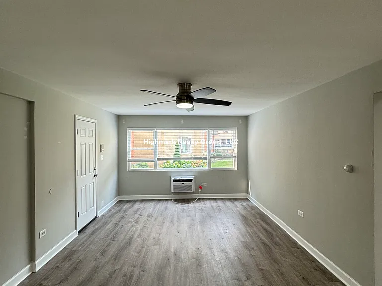 1323 W Sherwin Ave #1OB — Photo 6