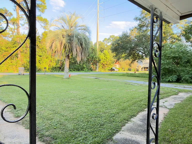 501 Mills Ave — Photo 27