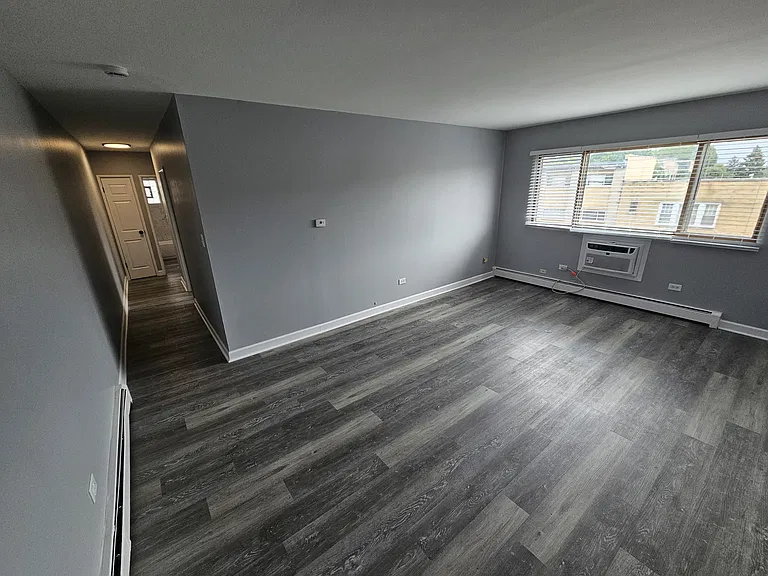 2139 Clinton Ave — Photo 7