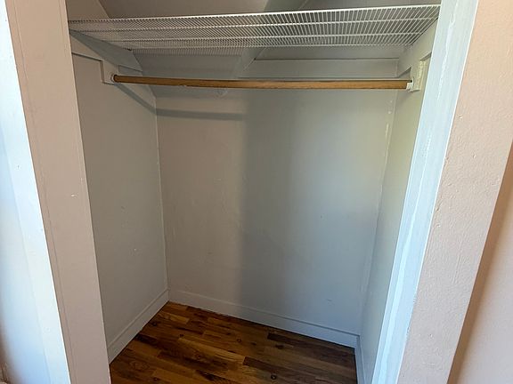 5th image of 253 N Lincoln St #2