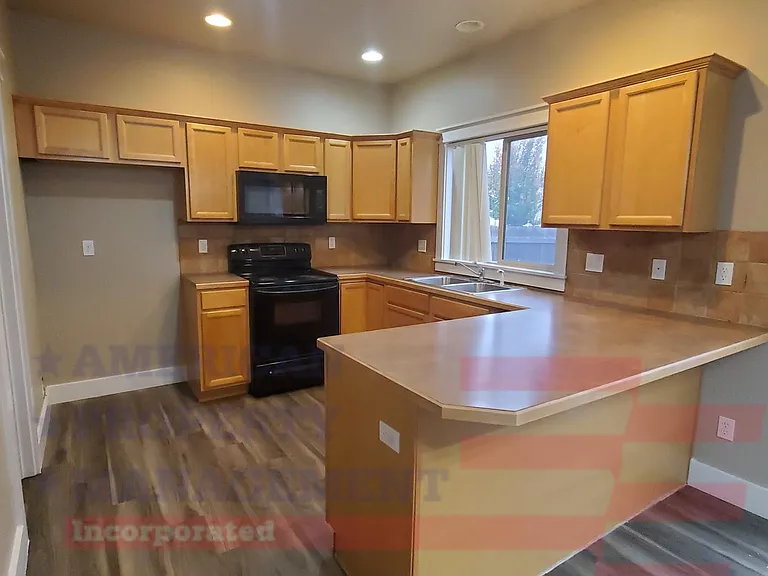 2839 N Jeremy Ave — Photo 6