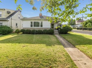 17 Eastern States Pkwy, Somerville, NJ 08876