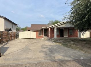 211 Rio Bravo Dr, Laredo, TX 78041
