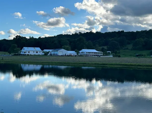 1427 Yoder Rd, Marion, KY 42064