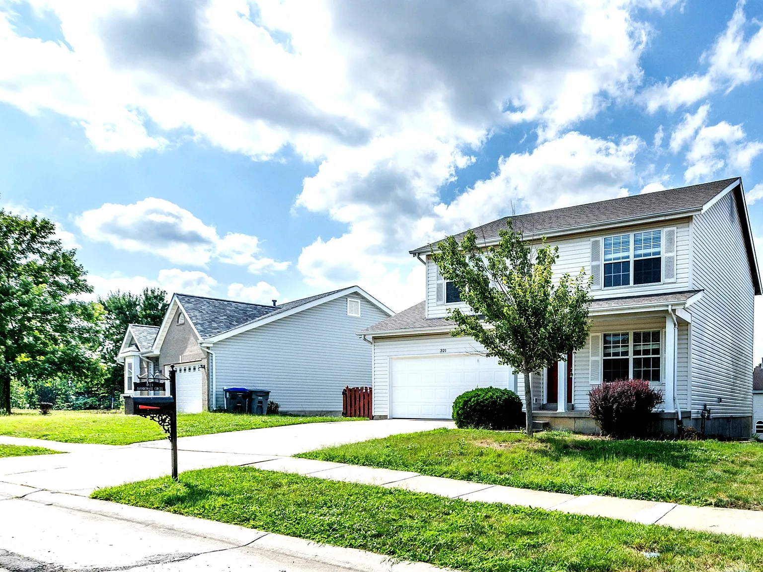 4 bed, 2.5 bath, 1875 sqft, $2,495 — Photo 2